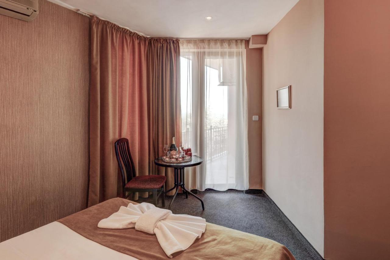 Ellinis Hotel Várna Kültér fotó